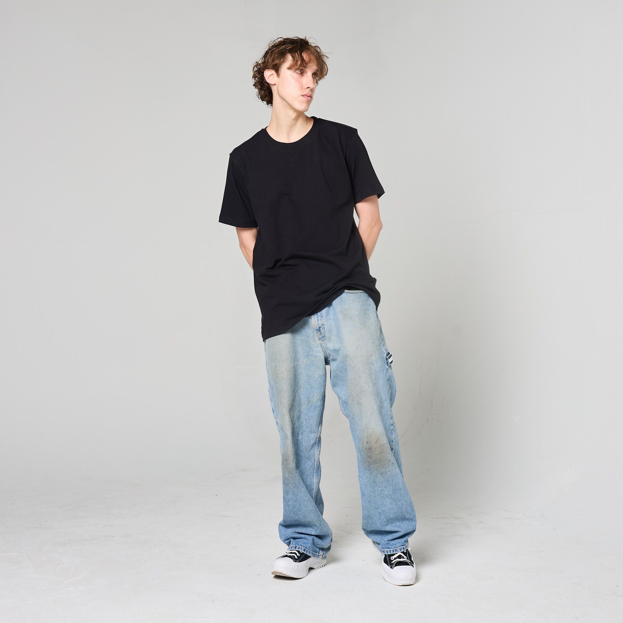 C1001-Unisex Classic Short Sleeve Crewneck Tee