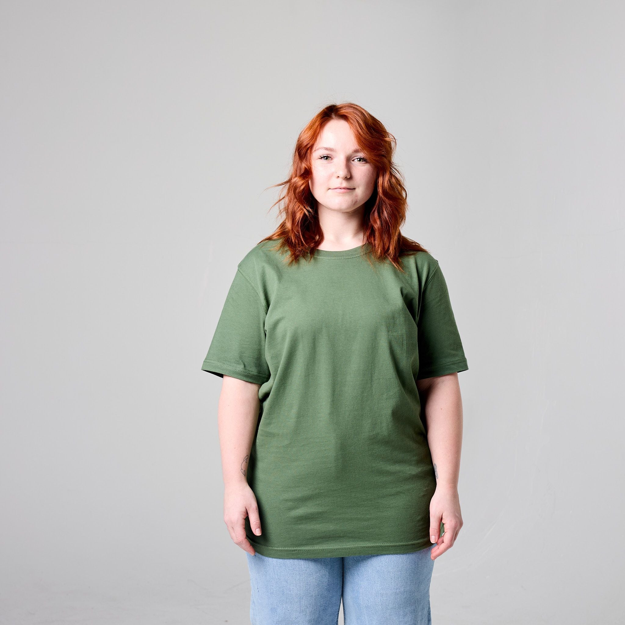 C1001-Unisex Classic Short Sleeve Crewneck Tee